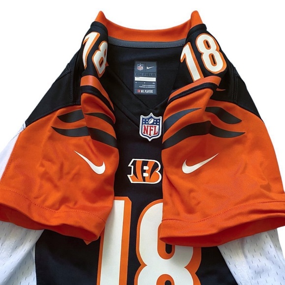 Nike NFL Cincinnati Bengals AJ Green No. 18 Women’s Jersey - Picture 9 of 11